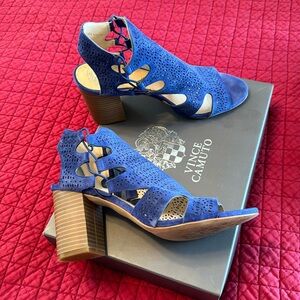 Vince Camero Blue Heels